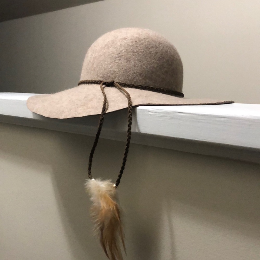 Hat - Picture 3 of 3